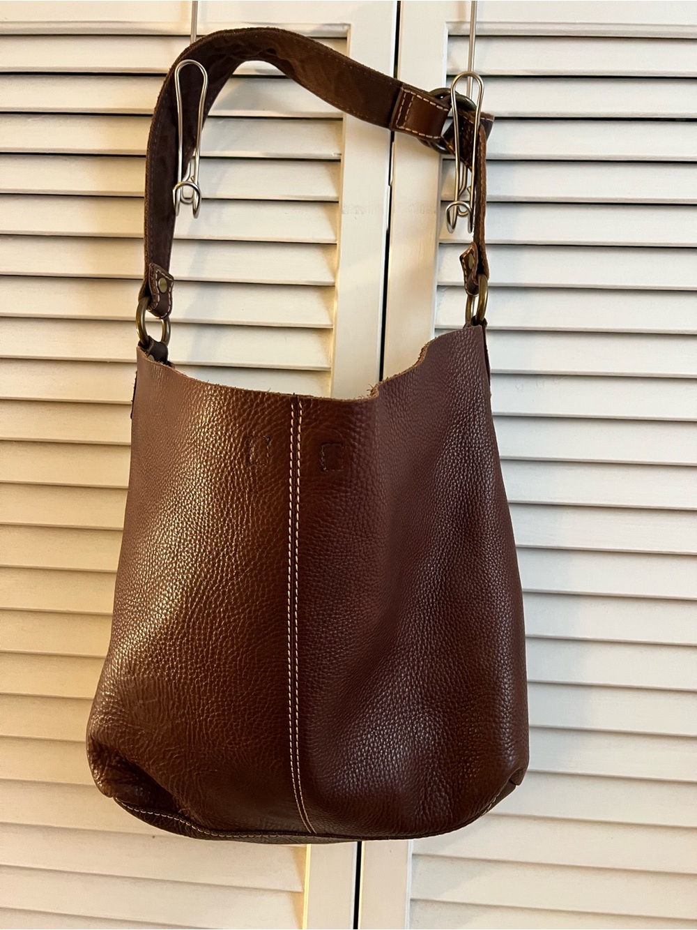 Lucky Brand Cowhide Leather Suede Interior Matching attached Wallet Hobo